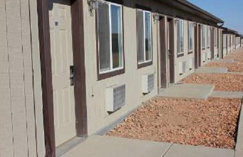 Prairie Suites Motel Williston Exterior photo